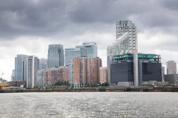 Londres Reino Unido Maio Edifícios Apartamentos Negócios Riverside Canary Wharf — Fotografia de Stock