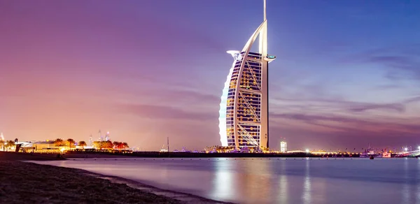 stock image DUBAI, UAE - FEBRUARY 2018 :The world's first seven stars luxury hotel Burj Al Arab in Dubai, United Arab Emirates