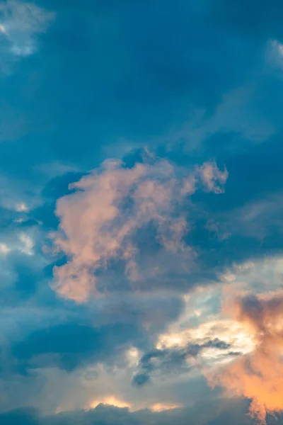 Pink Cloud Blue Sky — Stock Photo, Image