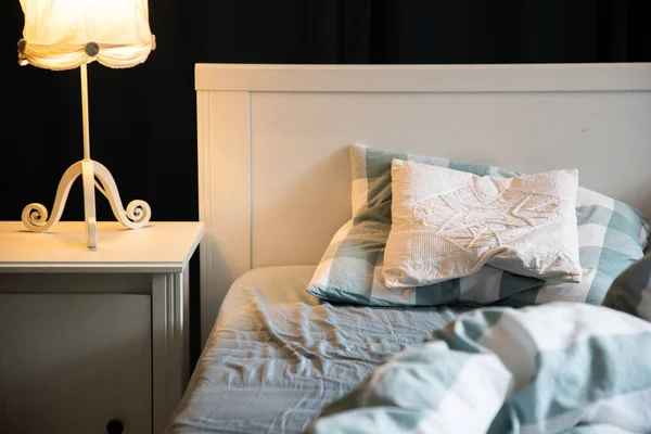 Détail Chambre Confortable Avec Lampe Nuit — Photo