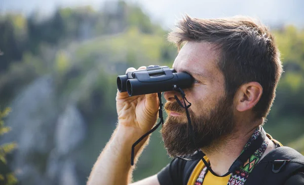 Handsome Man Trekking Nature Using Binoculars Slow Travel — Stock Photo, Image