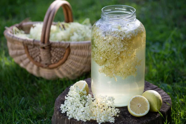 Sirop Fleurs Sureau Maison Citron Dans Verre — Photo