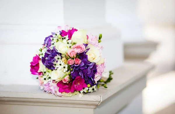 Bellissimo bouquet da sposa — Foto Stock