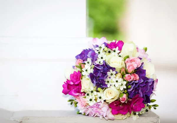 Bellissimo bouquet da sposa — Foto Stock