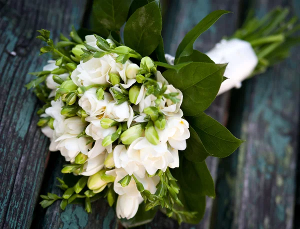 Beautiful white wedding bouquet — Stock Photo, Image