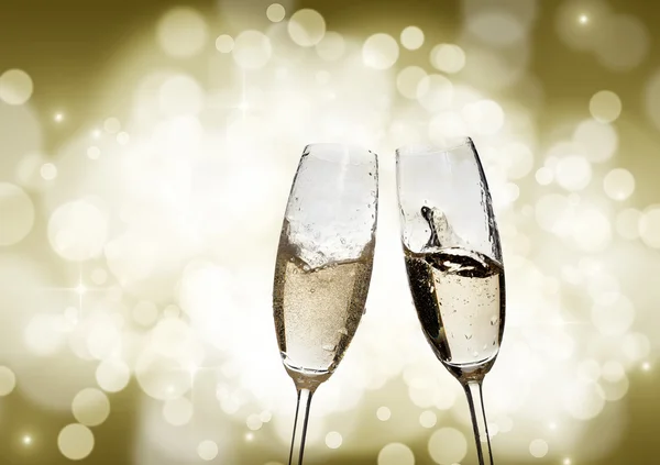 Köpüklü tatil arka plan üzerinde şampanya bardağı ile kızartma