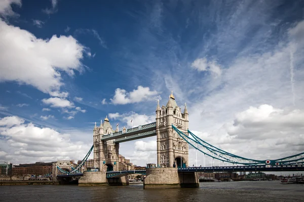 Tower Bridge Londonban, Egyesült Királyság — Stock Fotó