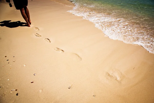 Footprints on beach — Stock Photo, Image