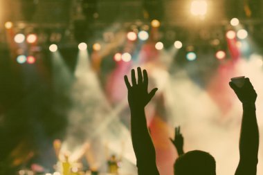  Kalabalık konser - retro tarzı fotoğraf