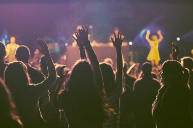  Kalabalık konser - retro tarzı fotoğraf