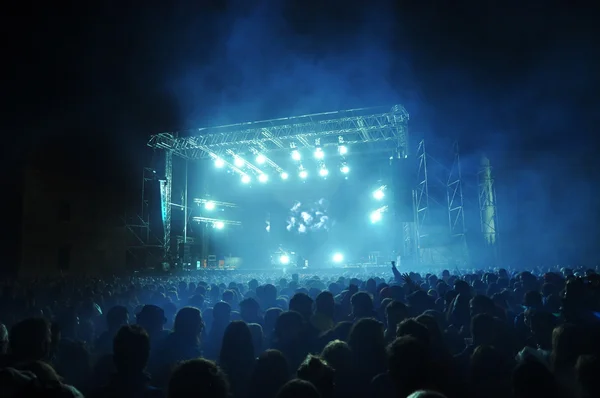 Multitud en concierto — Foto de Stock