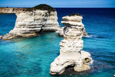 Faraglioni di Sant 'Andrea Salento İtalya' da