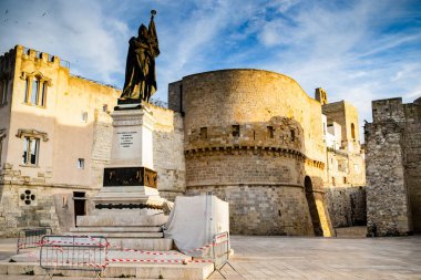İtalya 'nın Puglia bölgesi Otranto şehri manzarası.