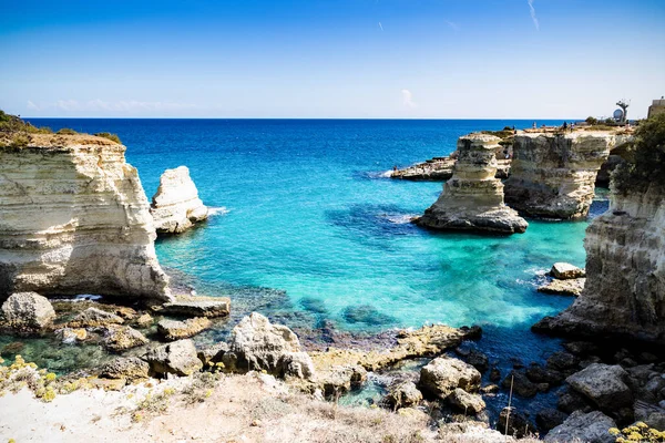 Faraglioni di Sant 'Andrea Salento İtalya' da