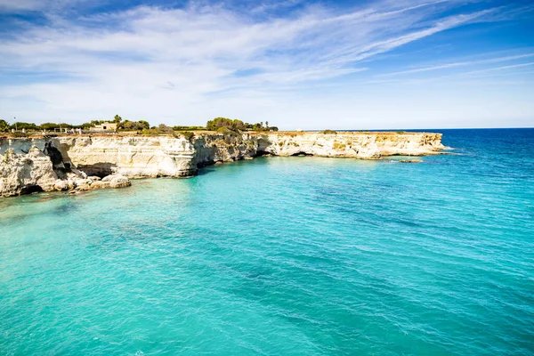 Faraglioni di Sant 'Andrea Salento İtalya' da