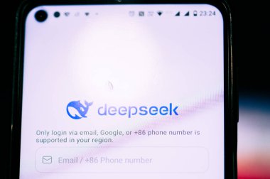 bir telefondaki derin arama uygulaması