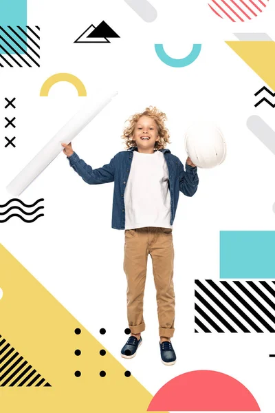 Lockig Pojke Kostym Arkitekt Som Håller Säkerhetshjälm Och Ritning Samtidigt — Stockfoto