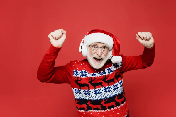 Senior Man Santa Hoed Trui Dansen Tijdens Het Gebruik Van — Stockfoto