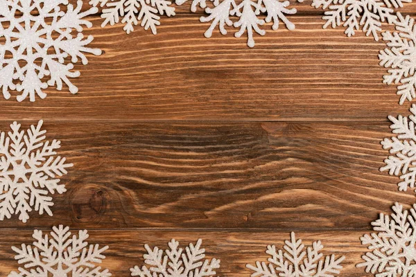 Вид Зимние Снежинки Деревянном Фоне — стоковое фото