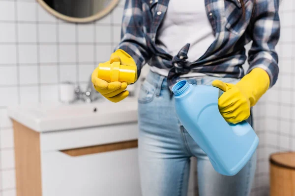 Cropped View Bottle Cleaner Cap Hands Woman Rubber Gloves Blurred — Stock Photo, Image