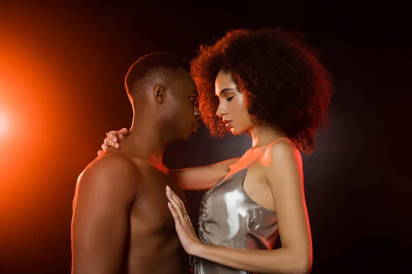 Side View Shirtless African American Man Seducing Curly Woman Black — Stock Photo, Image