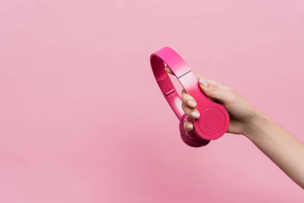 Cropped View Woman Holding Wireless Headphones Isolated Pink — Stock Photo, Image