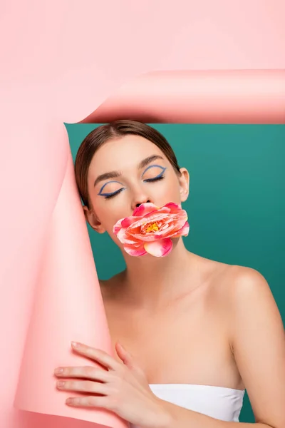 Sensual Woman Closed Eyes Peony Hole Pink Paper Isolated Green — Stock Photo, Image