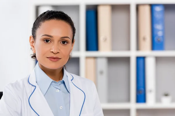 African American Doctor White Coat Looking Camera — Stock Photo, Image