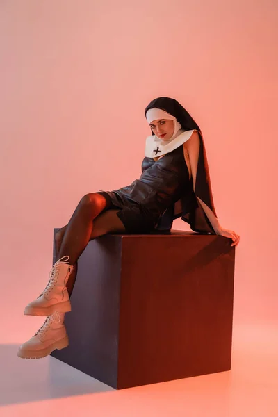 Young Nun Sexy Dress White Boots Sitting Black Cube Pink — Stock Photo, Image