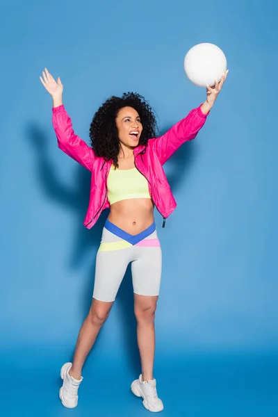 Full Length Amazed African American Woman Pink Jacket Crop Top — Stock Photo, Image