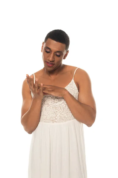 Afro Américain Transsexuel Homme Robe Soleil Regardant Ses Mains Isolées — Photo