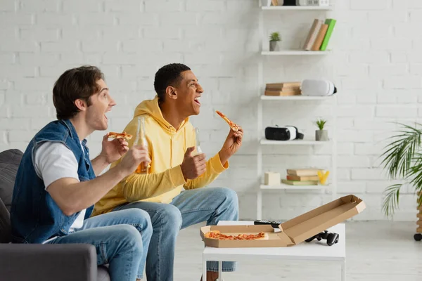 Kyiv Ukraine March 2021 Interracial Friends Sitting Couch Bottles Beer — Stock Photo, Image