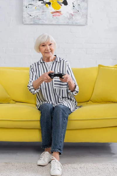 Kyiv Ukraine January 2021 Smiling Pensioner Playing Video Game Home — Stock Photo, Image