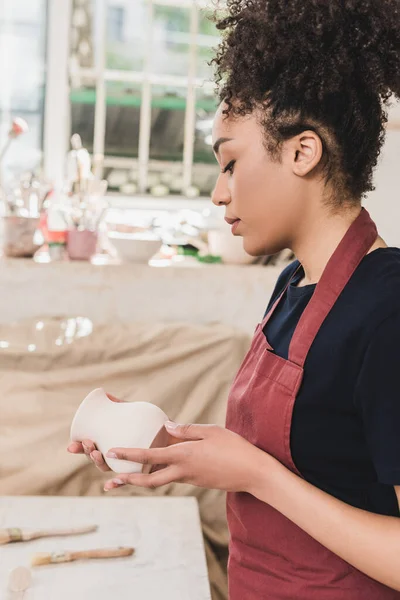 Serious Young African American Woman Looking Clay Pot Hands Pottery — Stock Photo, Image