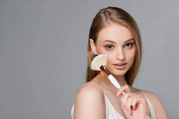 Pretty Woman Holding Cosmetic Brush Isolated Grey — Stock Photo, Image