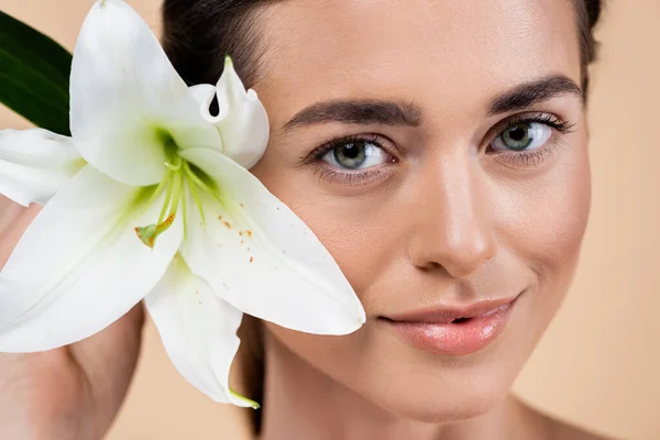 Close Portrait Young Woman Perfect Face Lily Flower Isolated Beige — Stockfoto