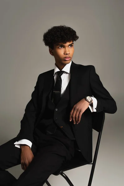 African American Man Black Three Piece Suit Sitting Chair Looking — Fotografia de Stock