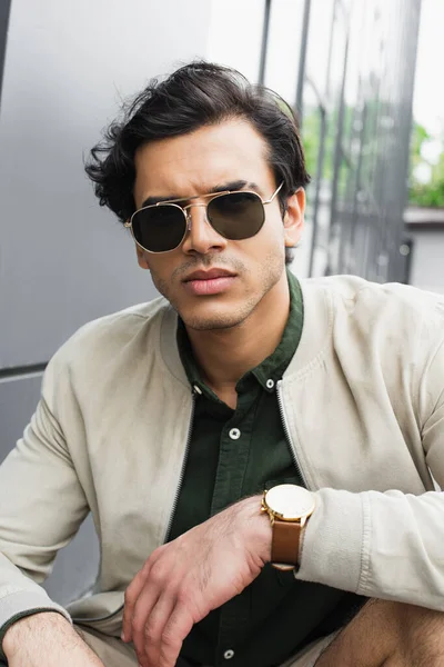 Man Stylish Sunglasses Bomber Jacket Looking Camera — Stock Photo, Image