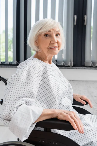 Senior Patient Smiling While Sitting Wheelchair Clinic — Stock Photo, Image