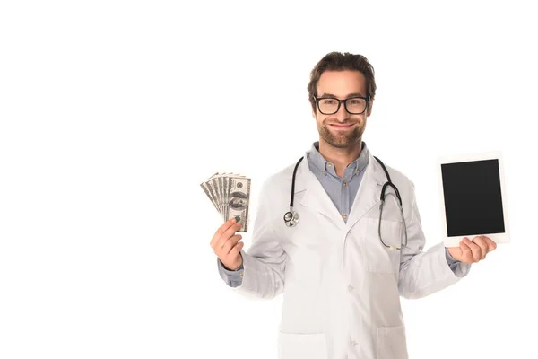 Smiling Doctor Holding Digital Tablet Money Isolated White — Stock Photo, Image