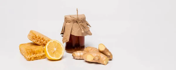 Honey Jar Covered Craft Paper Fresh Lemon Ginger Root Honeycomb — Stock Photo, Image