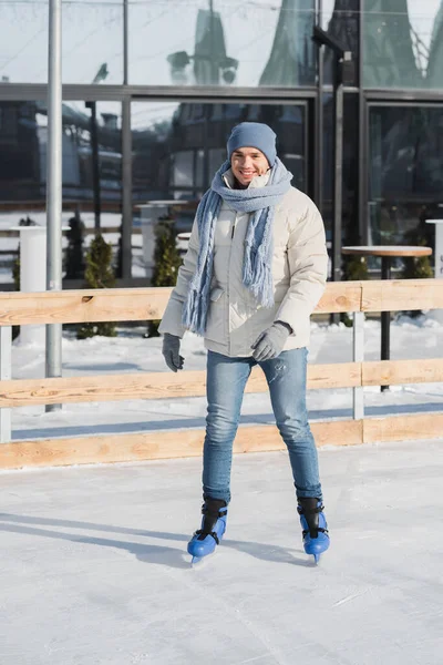 Full Length Happy Young Man Scarf Winter Hat Ice Skates — Stock Photo, Image