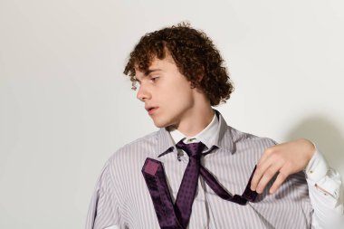 Ergenlik çağdaş kapalı mekanlarda eşsiz bir tarz sergiliyor..