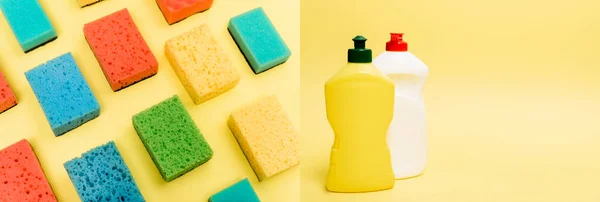 Collage d'éponges et de bouteilles de liquide vaisselle sur fond jaune, bannière — Photo de stock