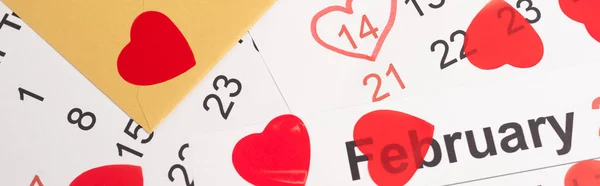 Envelope with hearts on February calendar, banner — Stock Photo