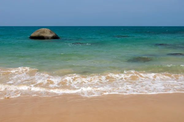 Bela paisagem de praia na Tailândia — Fotografia de Stock