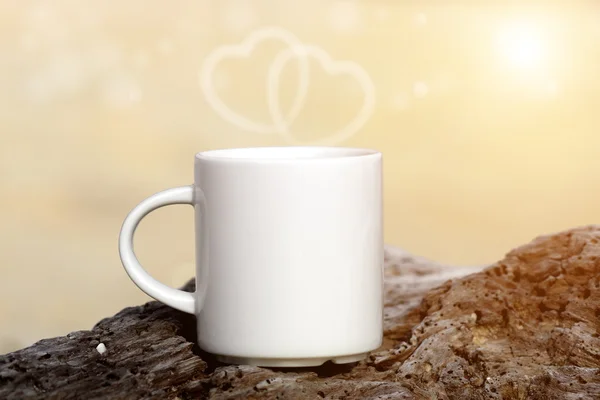 Coffee on the beach — Stock Photo, Image