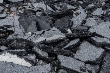 Asfalt yol yüzeyi yığını