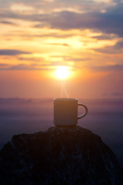 Morning coffee on the rock — Stock Photo, Image