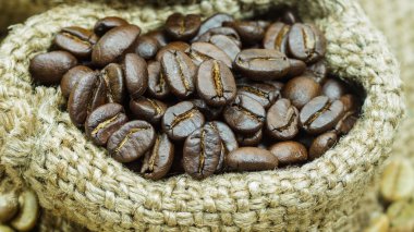 Kavrulmuş kahve çekirdeği..